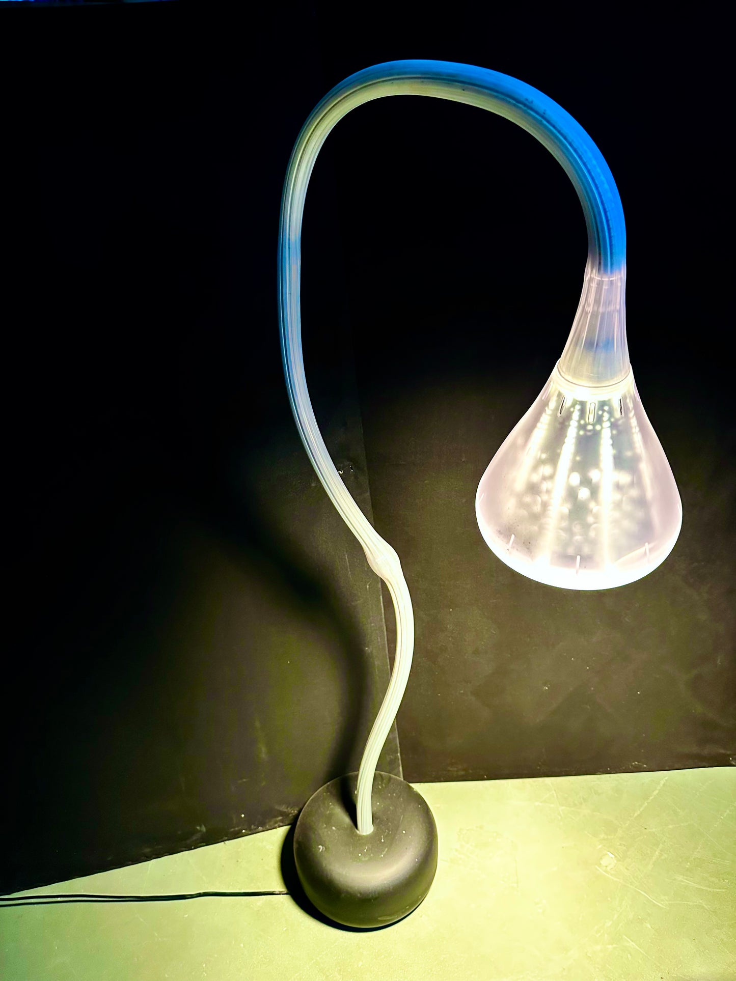 LAMPADA DA TERRA "PIPE" ARTEMIDE