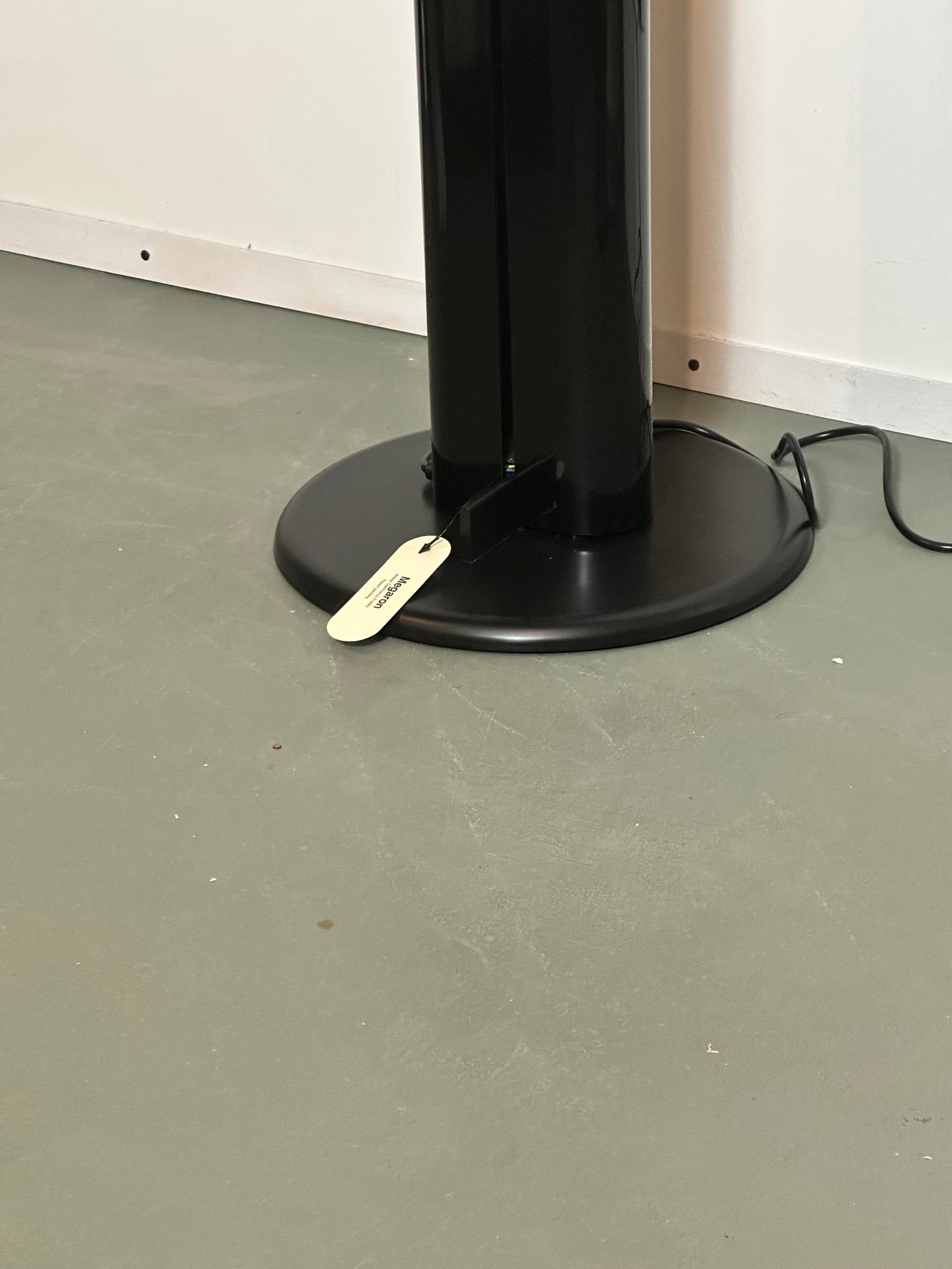 LAMPADA DA TERRA MEGARON ARTEMIDE