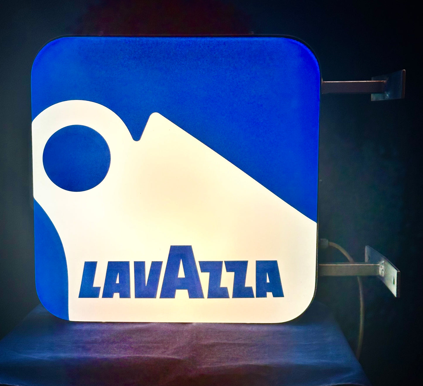 INSEGNA "LAVAZZA"